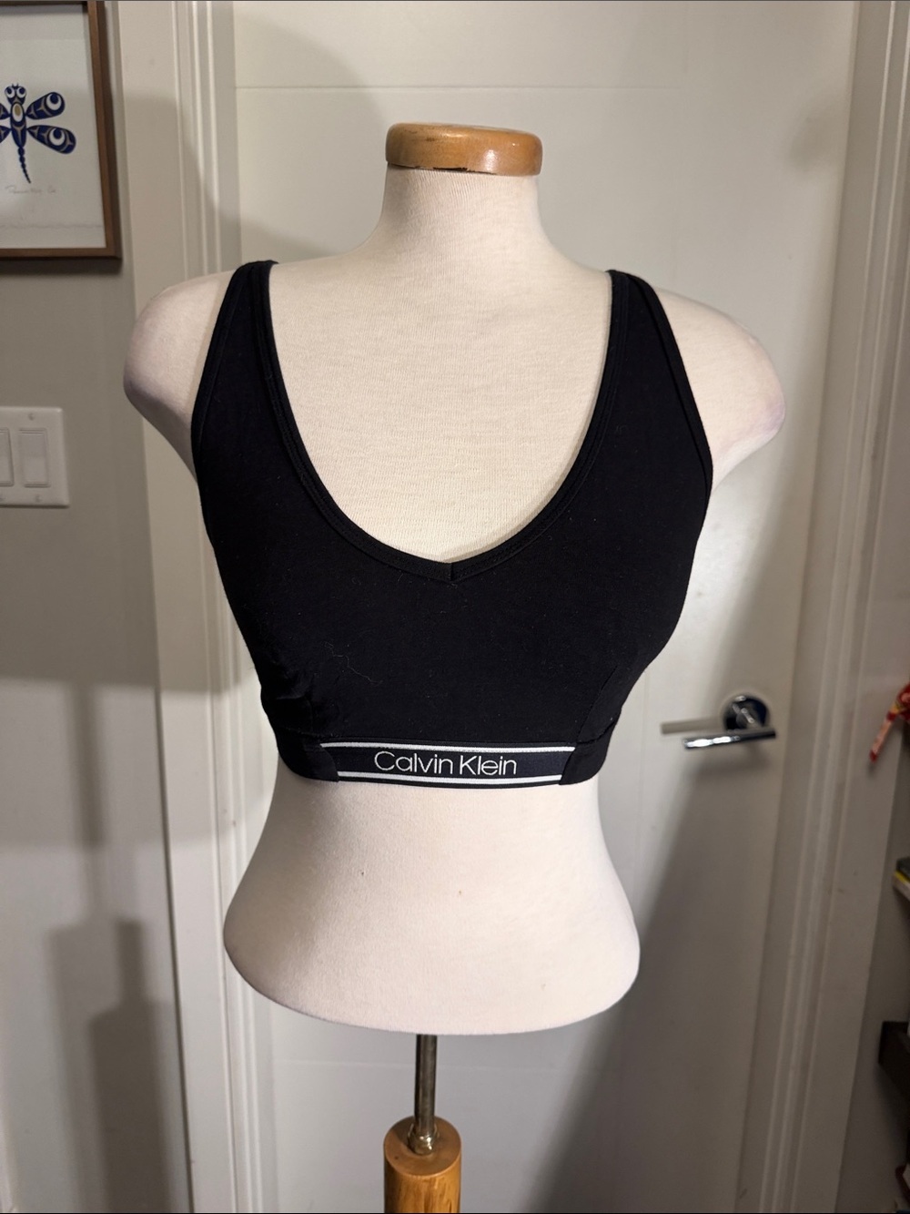 Calvin Klein Black Comfort V-Neck Bralette - Picture 3 of 8